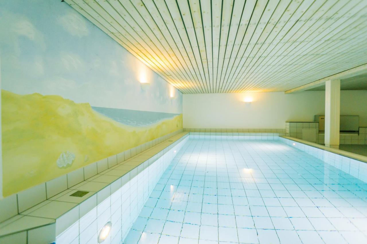 Gemuetliche Wohnung Unter Reet Mit Pool Und Sauna In Keitum Exterior foto
