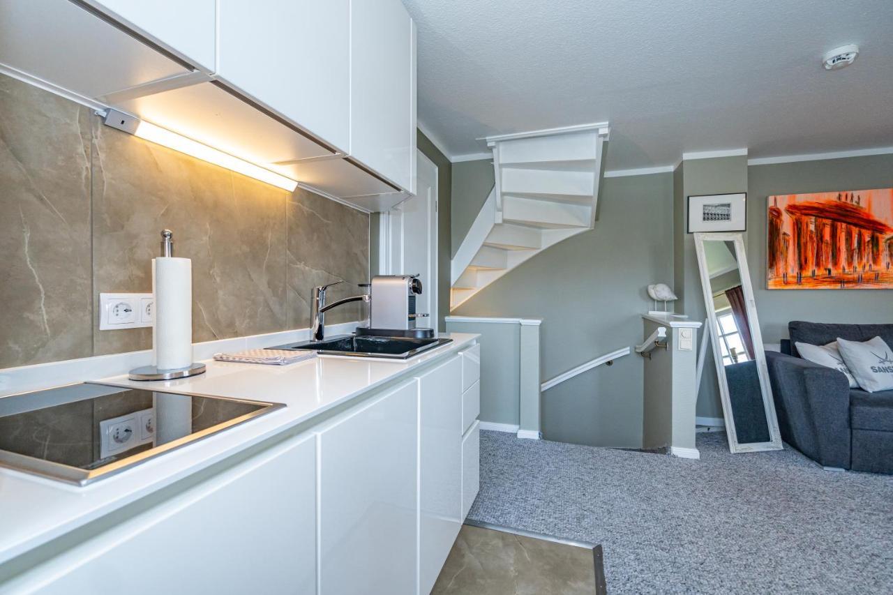 Gemuetliche Wohnung Unter Reet Mit Pool Und Sauna In Keitum Exterior foto